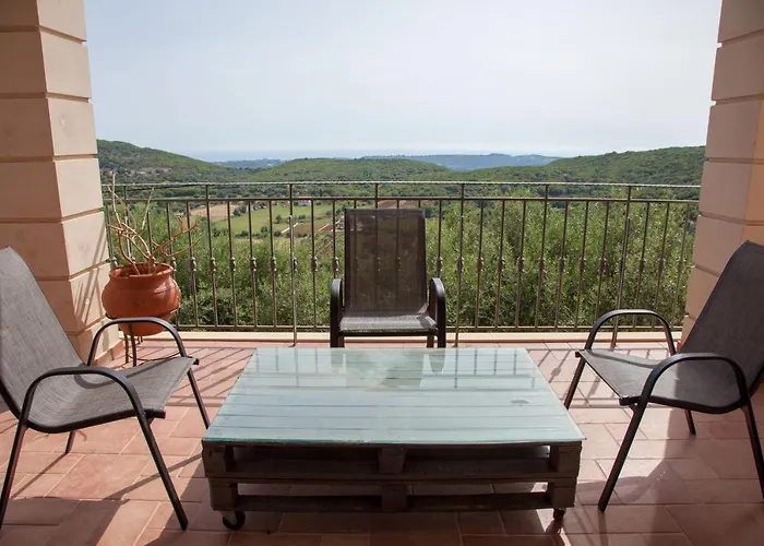 Villa Tzanatos